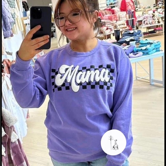 Mama puff print on Comfort color sweatshirt - Picture 5 of 5
